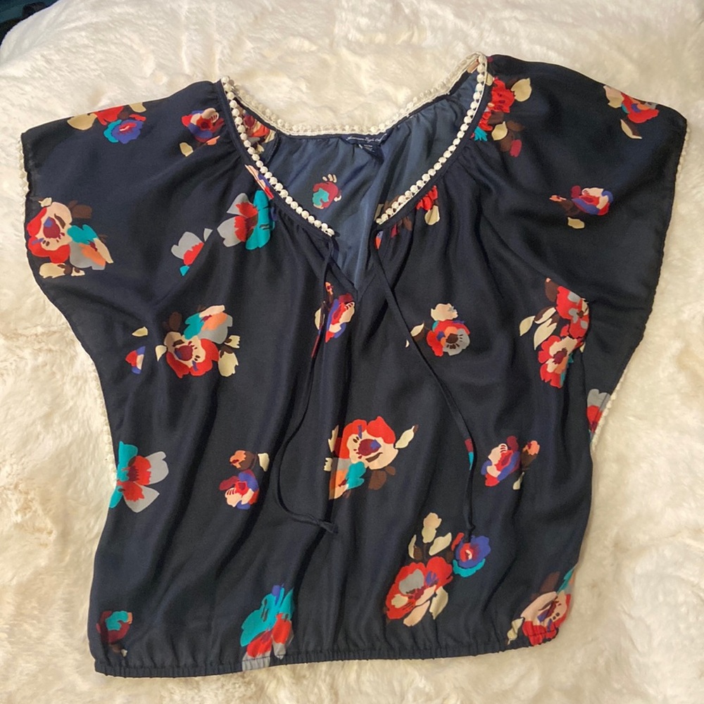 American Eagle top